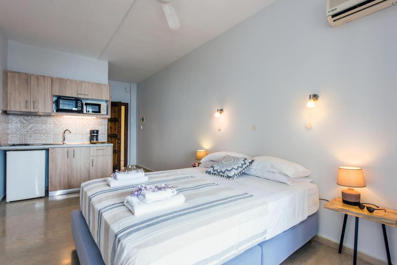 Mediterranean View Hotel Барбати Екстериор снимка